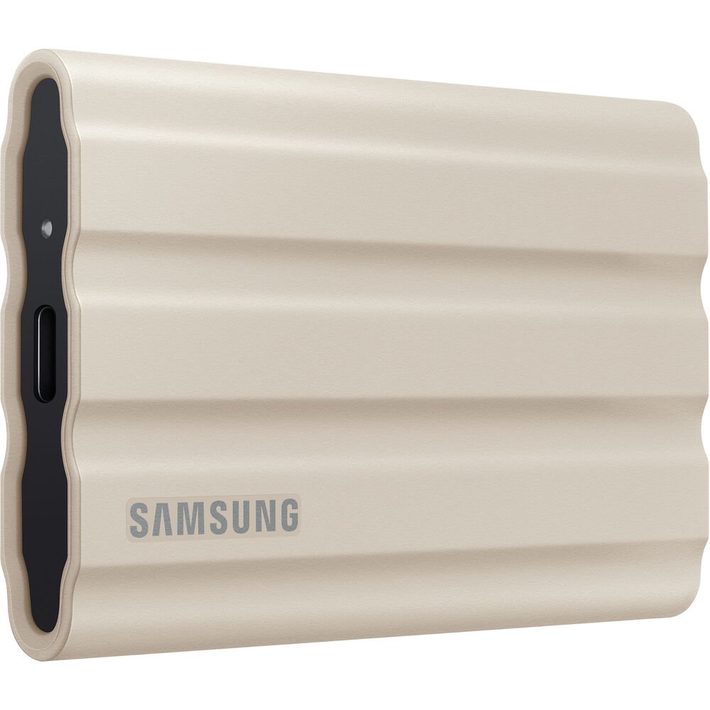 Storage Samsung T7 Shield 2TB Portable SSD - USB 3.2 Gen 2, Up to 1,050 MB/s Read, Rugged Design, IP65 Water & Dust Resistant, Moonrock Beige — Beige
